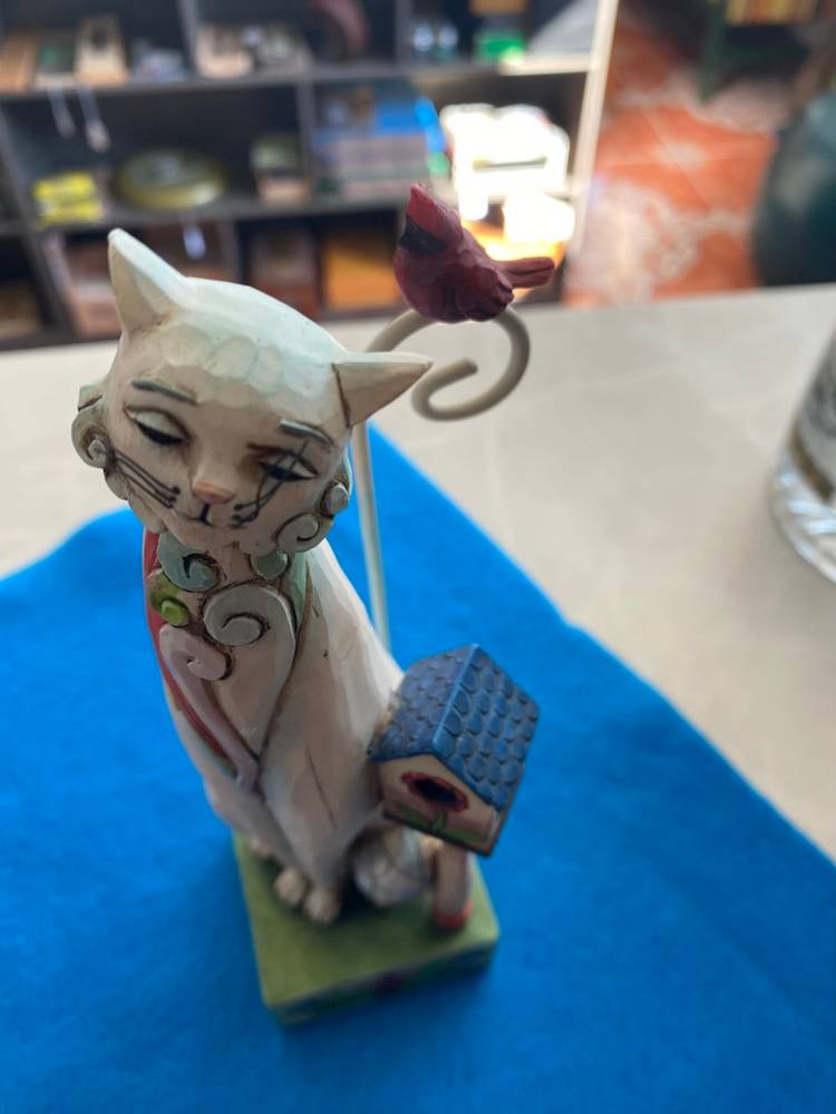 Jim shore cat figurine
