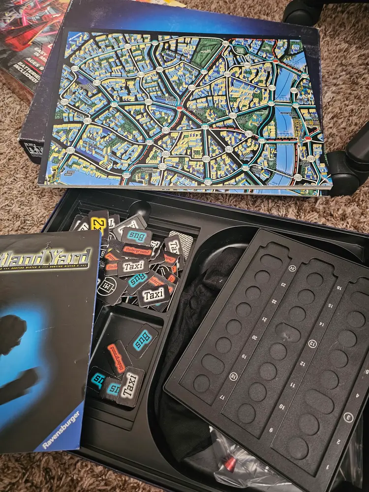 Scotland Yard Great Condition