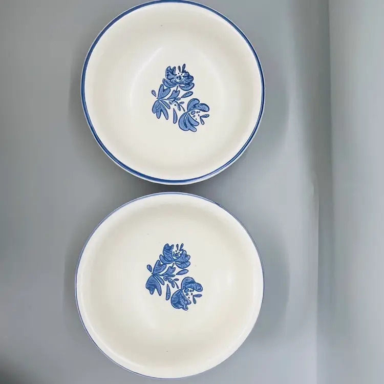 vintage Set of 2 Pfaltzgraff Yorktowne 6" Stoneware Soup/Cereal Bowls