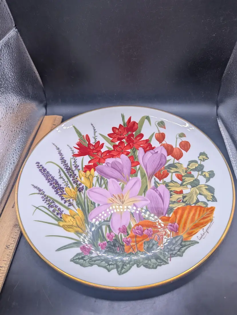 Vintage 1977 Franklin Porcelain Flowers of the Year Plate Collection-November~Limited Ed Made By Wedgwood