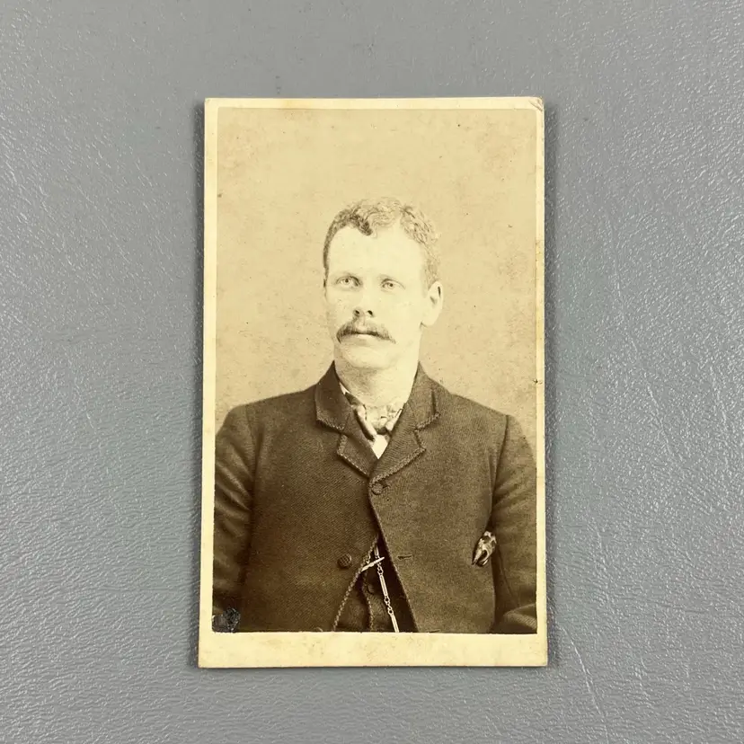 Antique Cabinet Card Photo Mustache Man Davenport Iowa Huebinger Bros Photographers