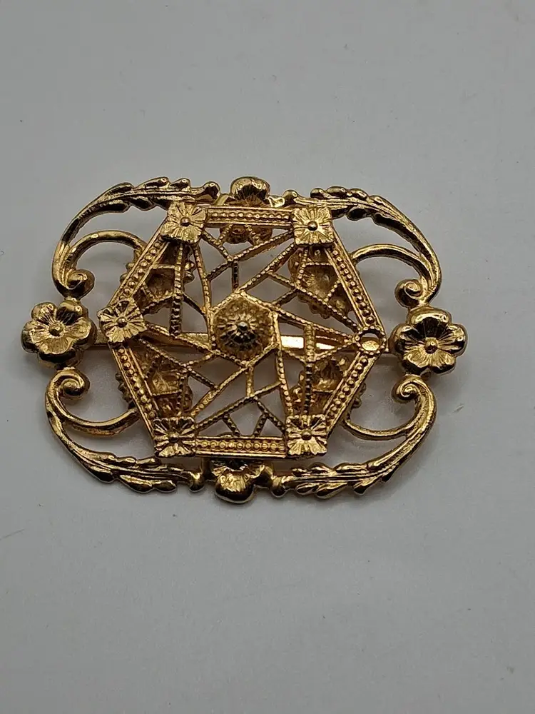 Vintage Signed Freirich Goldtone Brooch