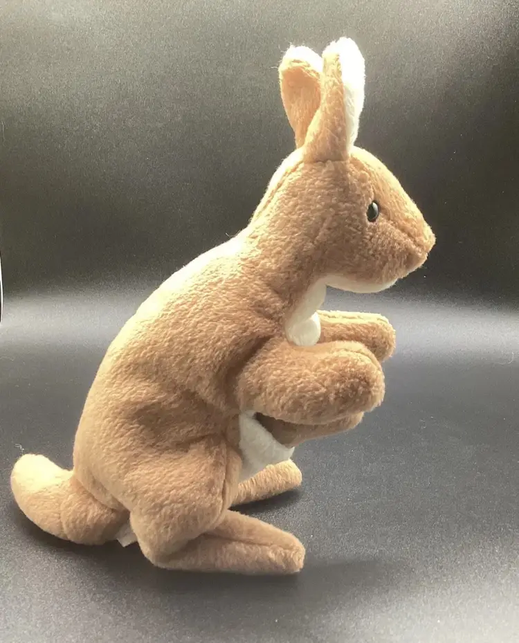 TY Beanie Baby 1996 Pouch The Kangaroo