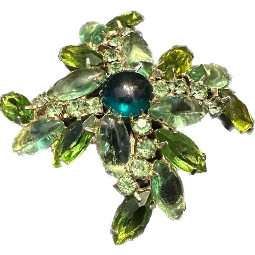 Vintage Juliana Brooch Emerald & Peridot Spray Safety Latch Completely Pronged Color Rhinestones Well Made No Flaws Noted