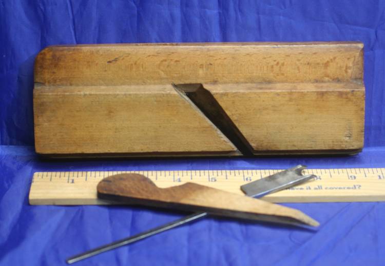 Wooden Side Beading Plane –1/2” – AUBURN TOOL Co.   AUBURN N.Y.