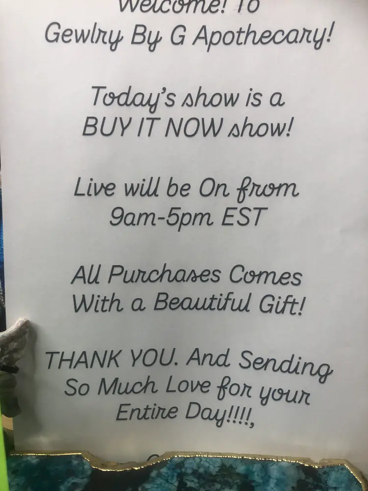 Browse around While I’m Out Thrifting/ Restock! ♥️♥️♥️