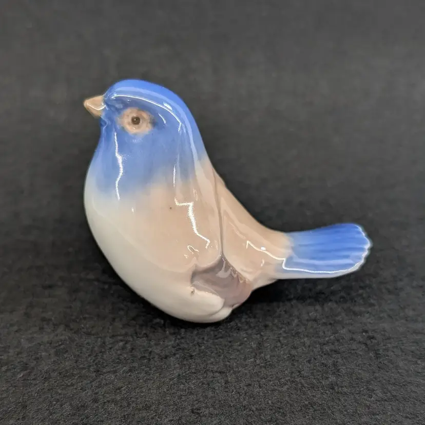 Vintage B&G Bing and Grondahl Titmouse Bird Figurine Porcelain Denmark #2485