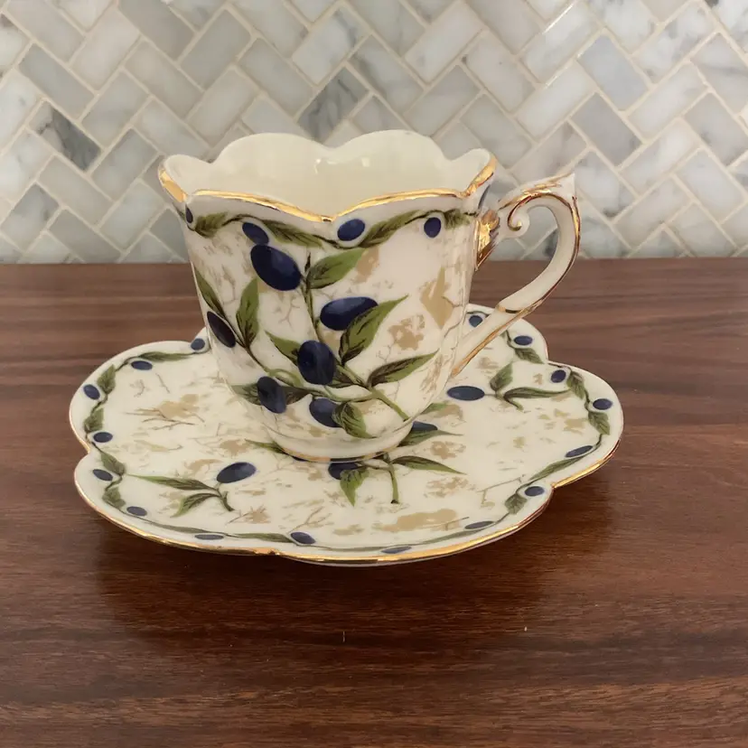 12 Burton & Burton Teacup And Saucer Set