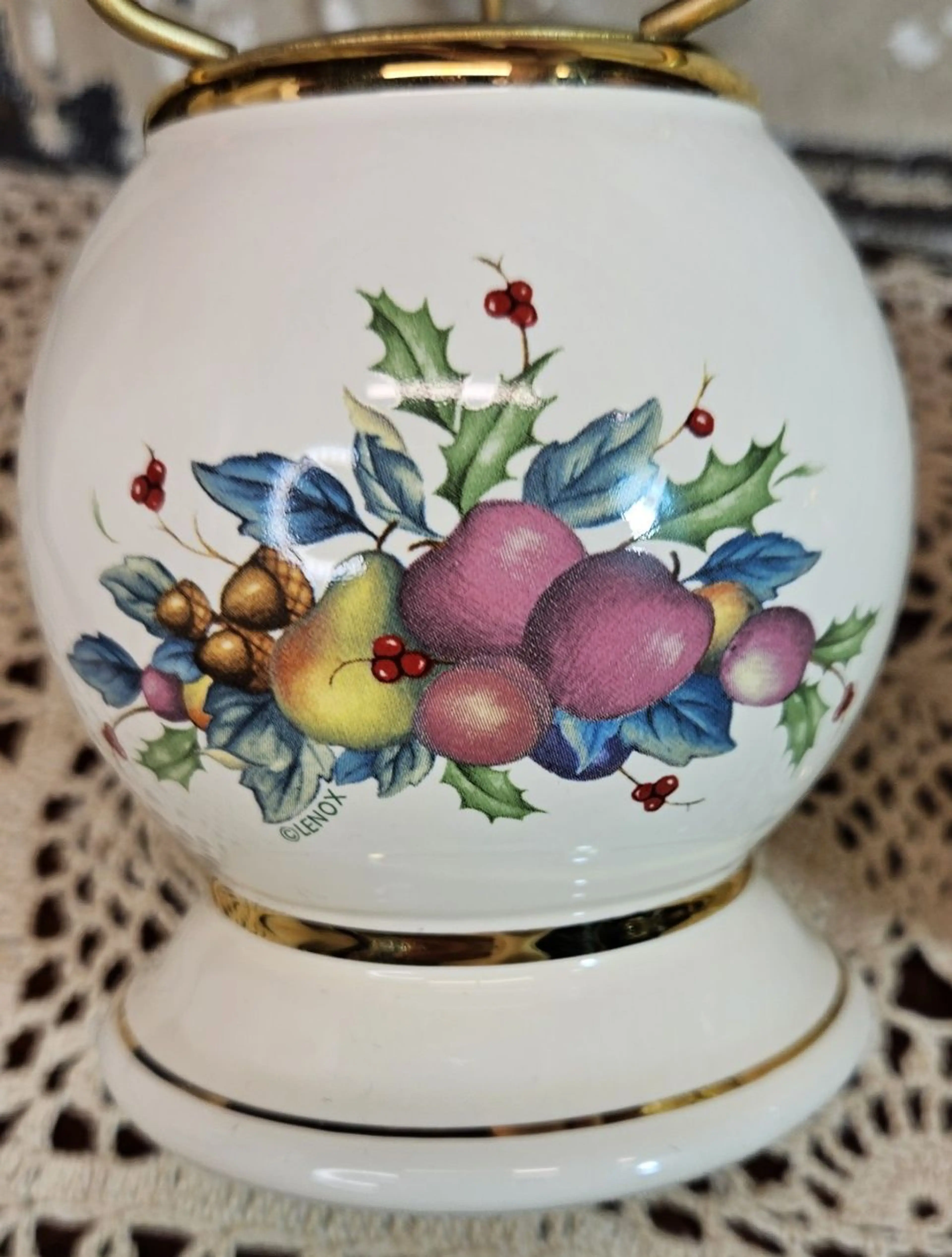 Image 2 of 7
