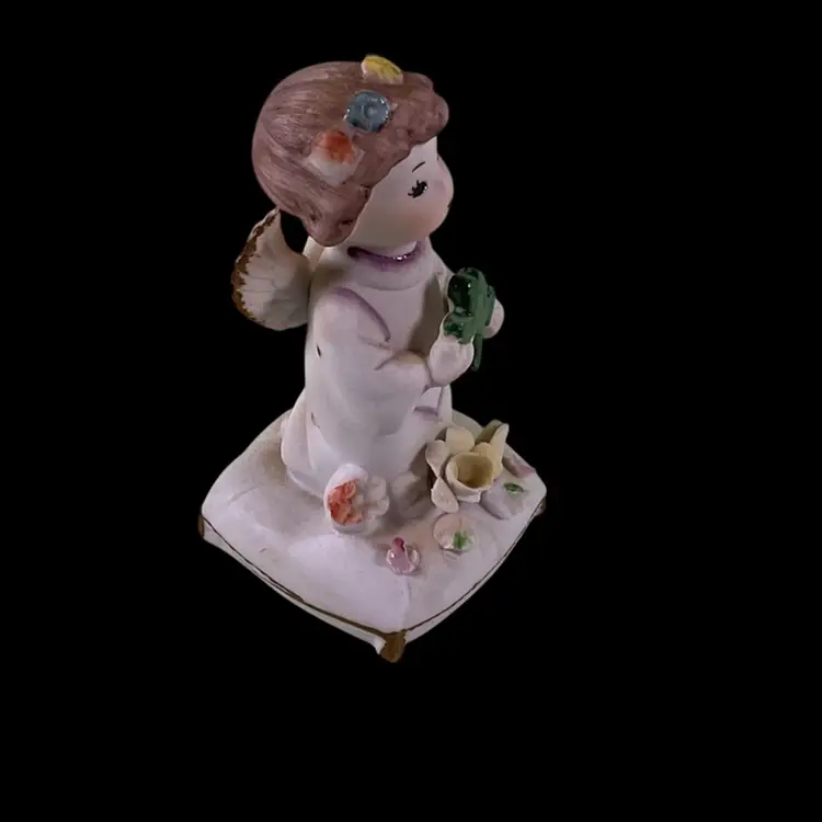 #01 Napco  March Girl Angel Kneeling On Pillow Holding A Shamrock