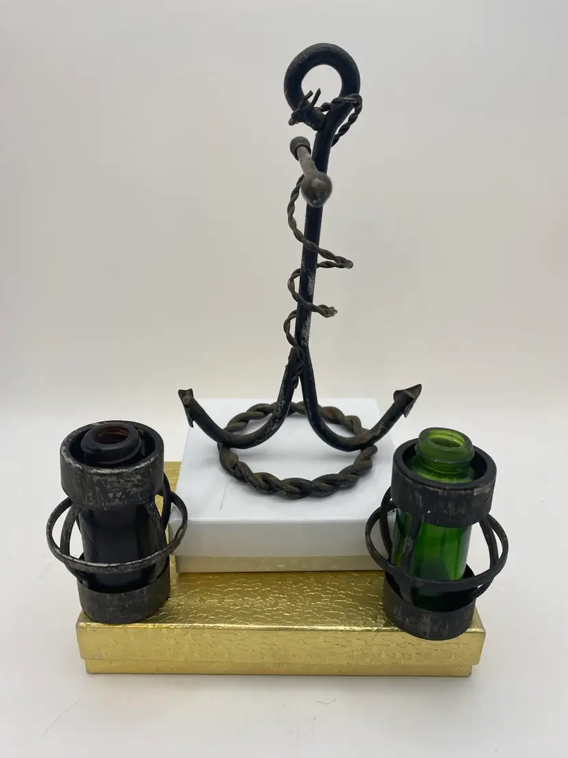 Vtg. Metal Anchor Stand w/Red and Green Lantern Salt and Pepper Shaker Set
