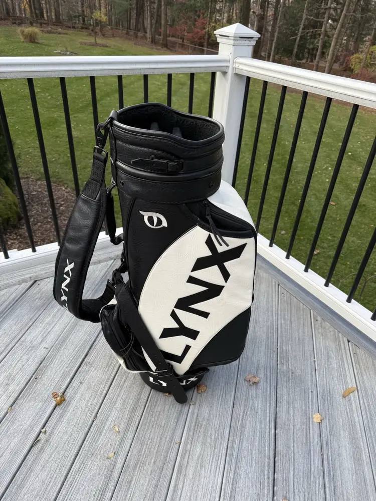 *FREE SHIPPING* Lynx Staff Bag - FULL SIZE
