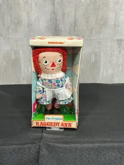 The Original Raggedy Ann style #0017 by Knickerbocker