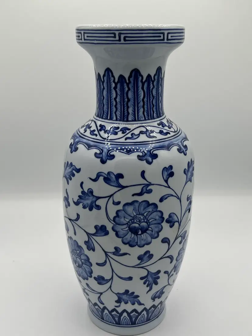 Vintage Blue & White Porcelain Vase ROC Taiwan