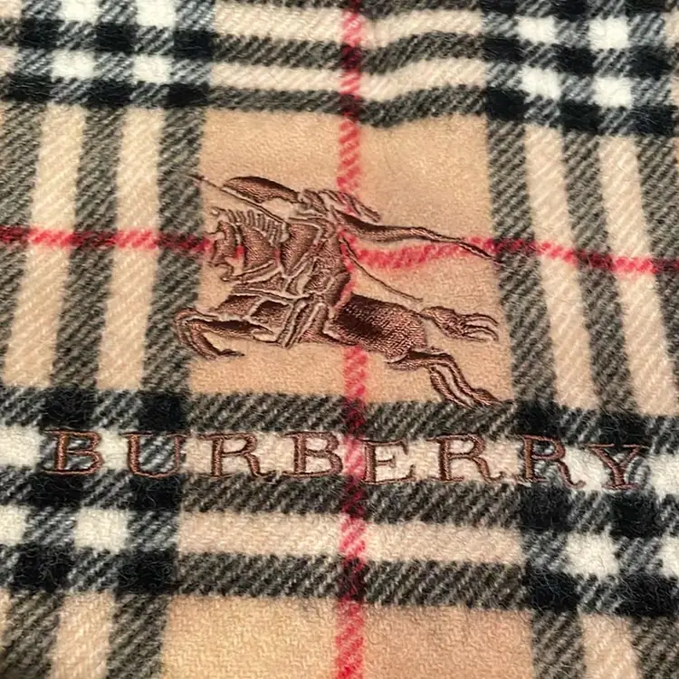 Burberry Knight Nova Check Scarf