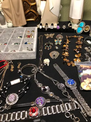 Jewelry Popup With Jenikay And Coolnstuff