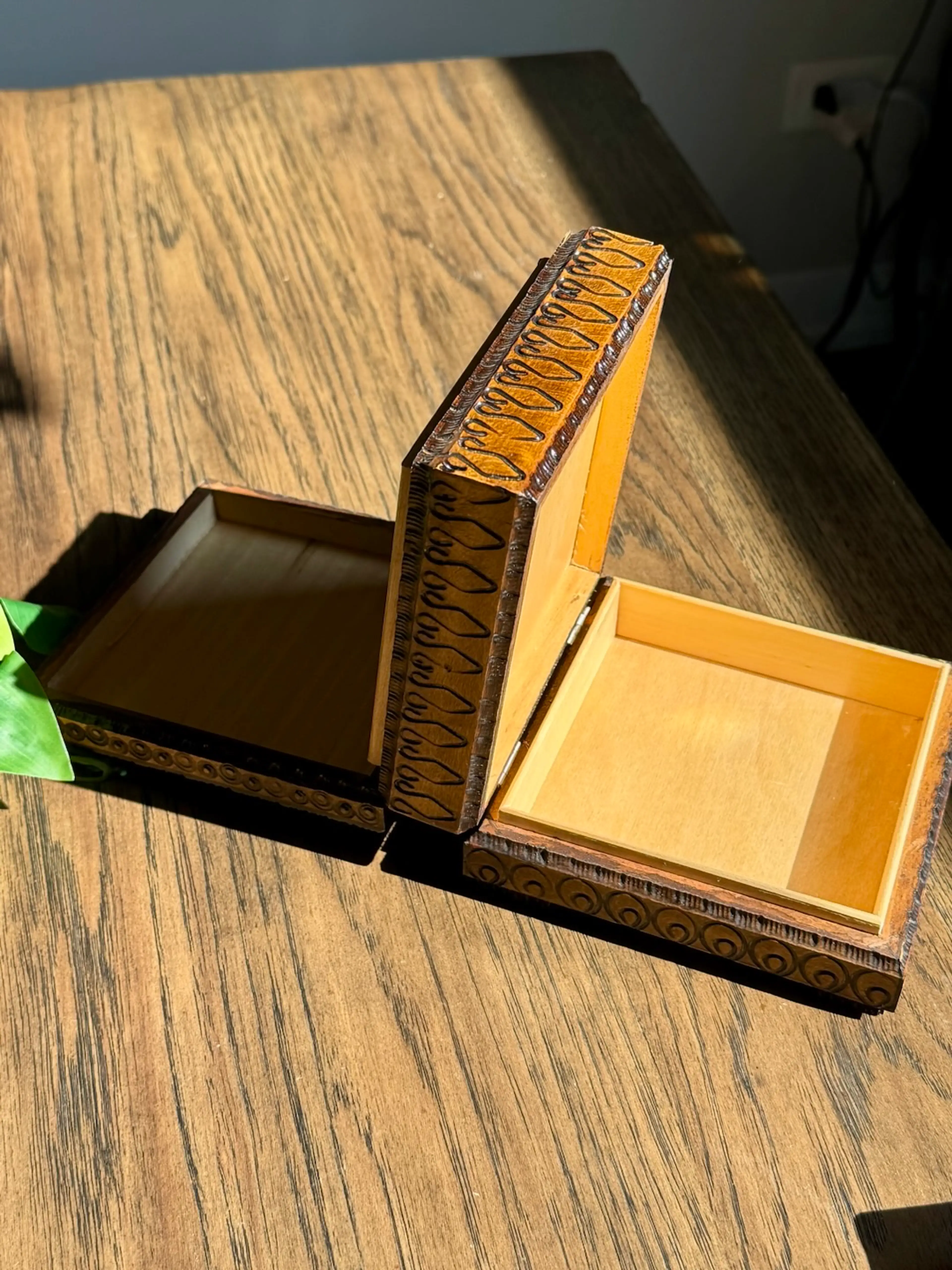 Image 3 of 4