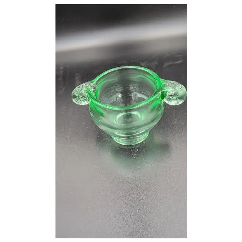 VINTAGE GREEN DEPRESSION GLASS SUGAR BOWL GLOWS