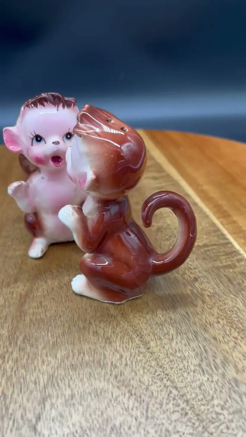 Vintage Japanese Ceramic Hugging Monkeys Salt & Pepper Shakers, Anthropomorphic, 1960s