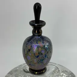 Joel Bloomberg Studio Art Glass Rainbow Aurene Amethyst Perfume Bottle w/ Stopper Signed 1993 5.25”