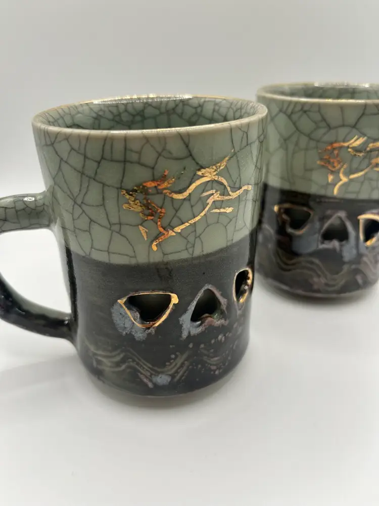 Set of 2  Otigiri Somayaki Soma Ware Green Tea Cups Double Walled Gold Hearts Japan