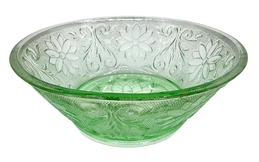 Vintage Tiara Indiana Sandwich Glass Chantilly Green Serving Bowl Floral 8.5”