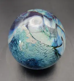Robert Eickholt studios art glass paperweight