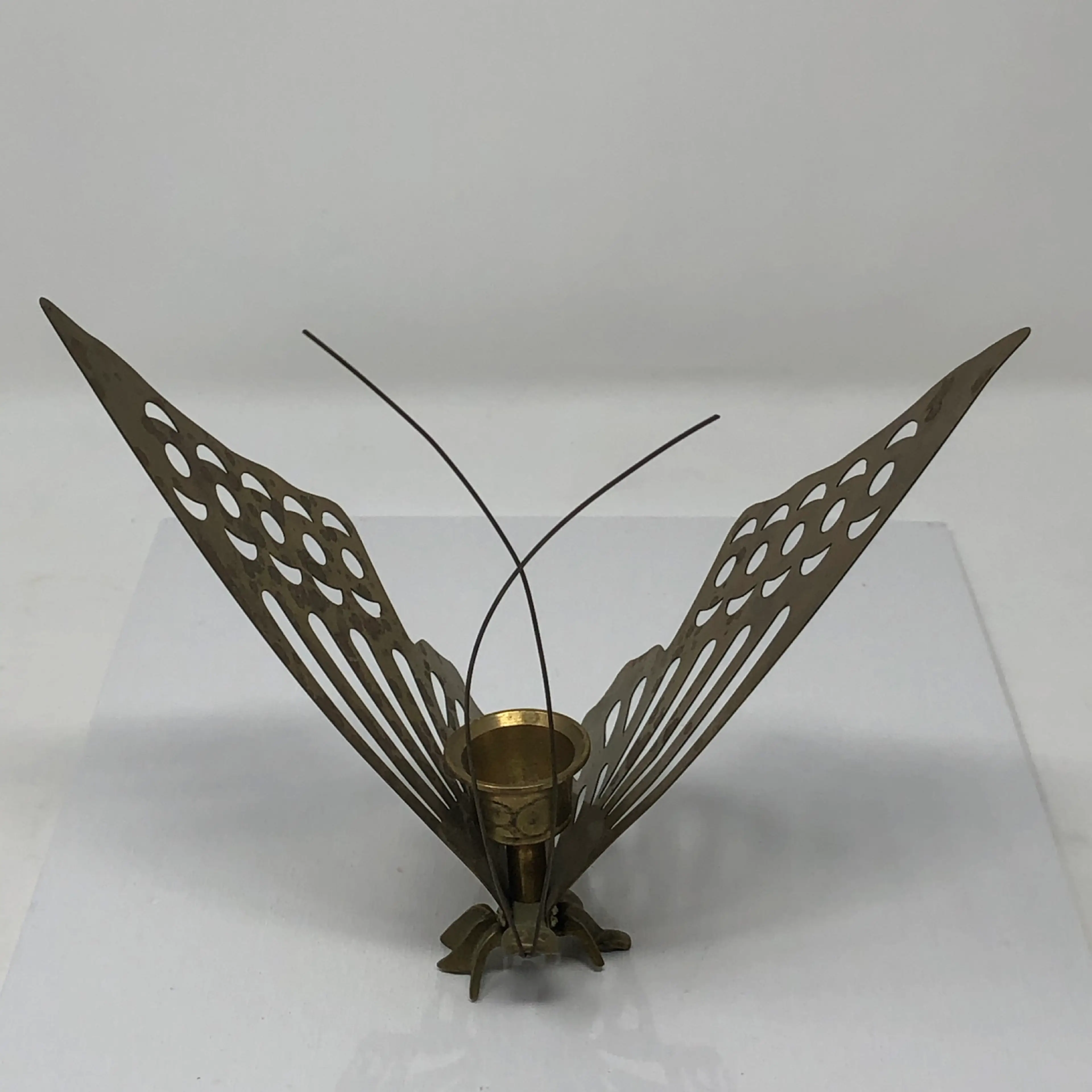 Image 2 of 6