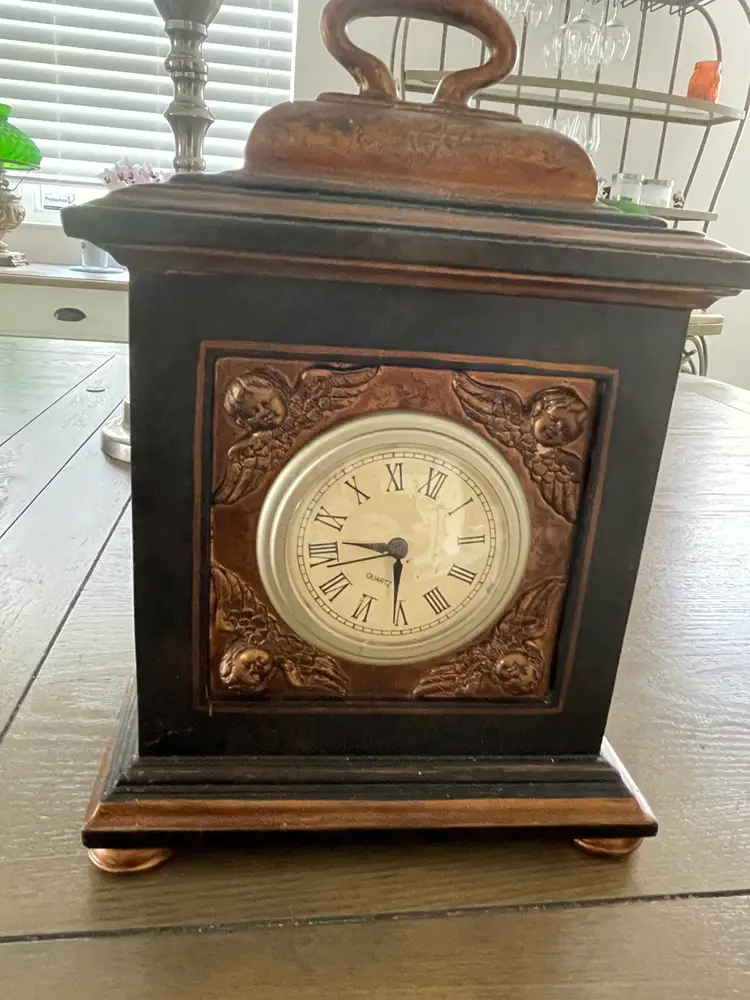 Vintage Looking Mantel Clock