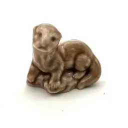 26 - Vintage Wade Whimsy Otter England 1.5”