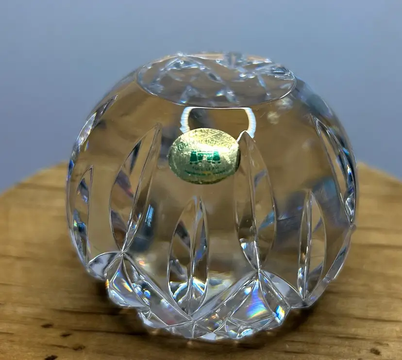 Tyrone Crystal Full Lead Cut Crystal Clear Made In Ireland 2 1/2x 3 Paperweight