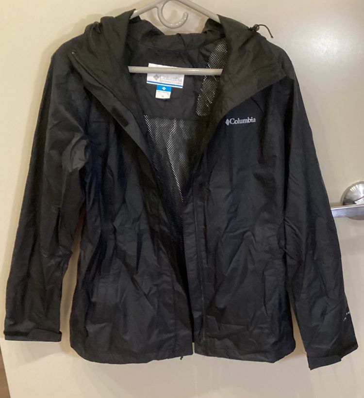 Columbia Breast Cancer Awareness omni-Tech Women Medium parka hooded coat Jacket