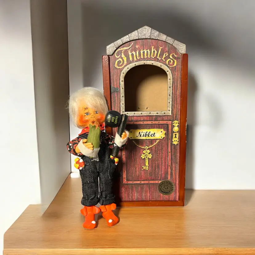 Annalee Thimbles Niblet The Candy Corn shucker 6” Doll