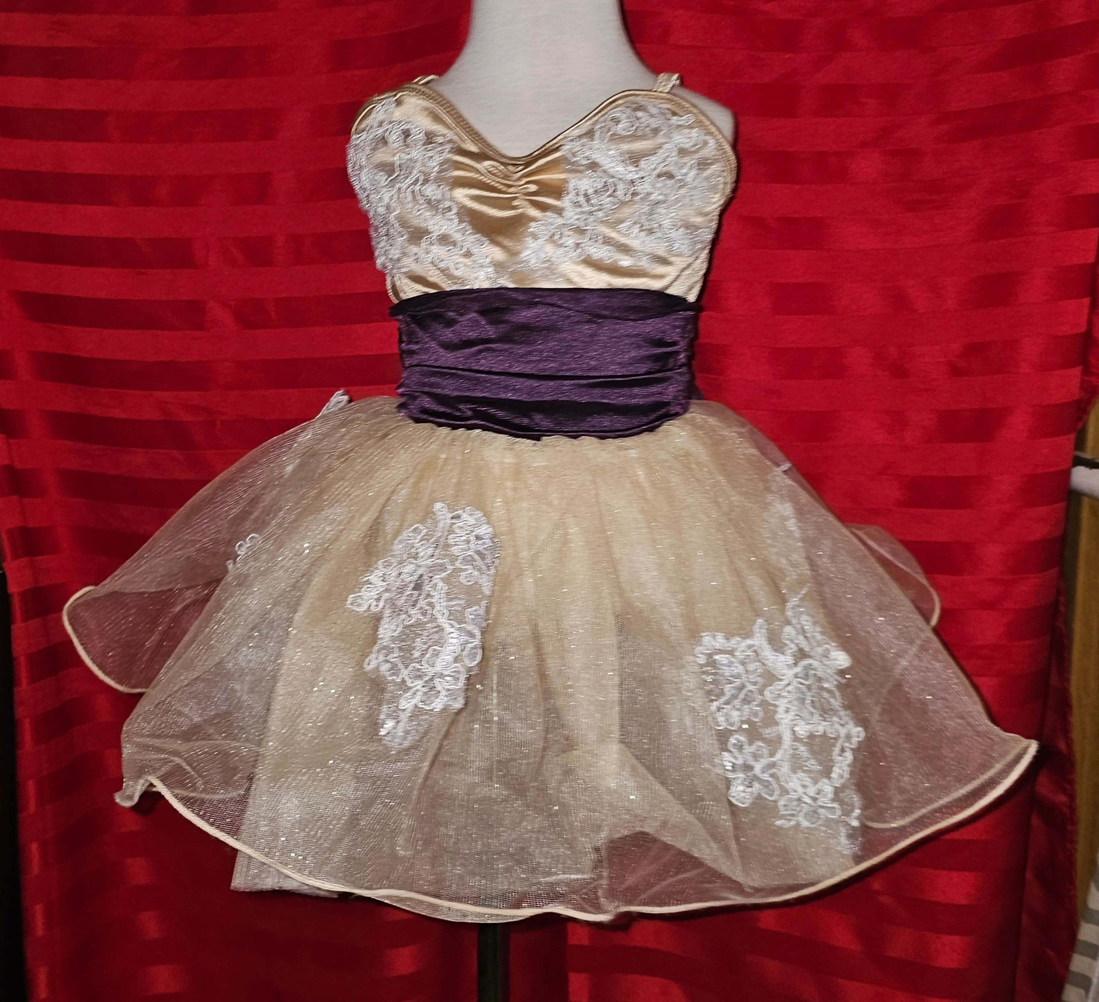 Image 1 of 8