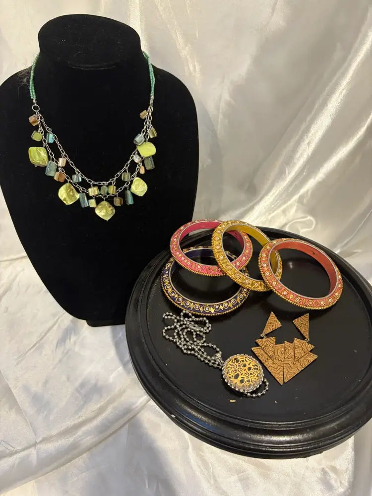 Jewelry $3, $5 and $8 Starts 