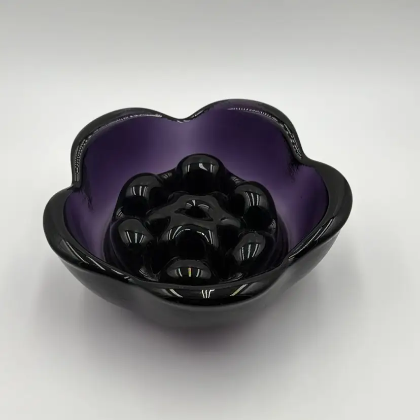 Vintage Amethyst Purple Flower Frog Bowl