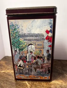 Vintage 1993 Maxwell House French Roast coffee tin Displaying Famous French Destinations