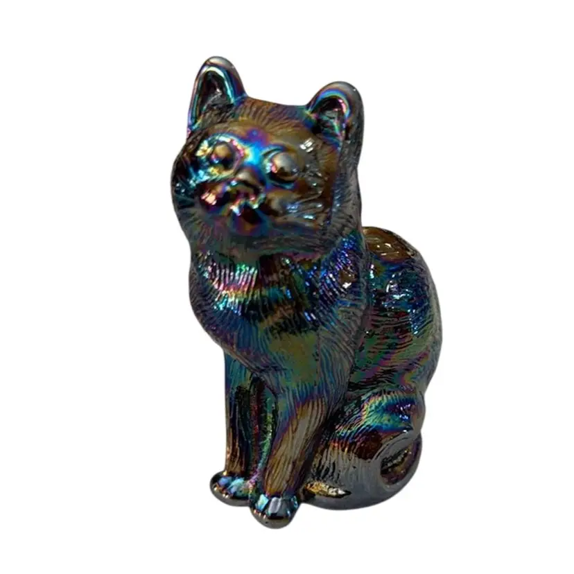 Mosser Cat Figurine/Paperweight Amethyst Carnival Glass Iridescent
3” T x 1 -3/4” L