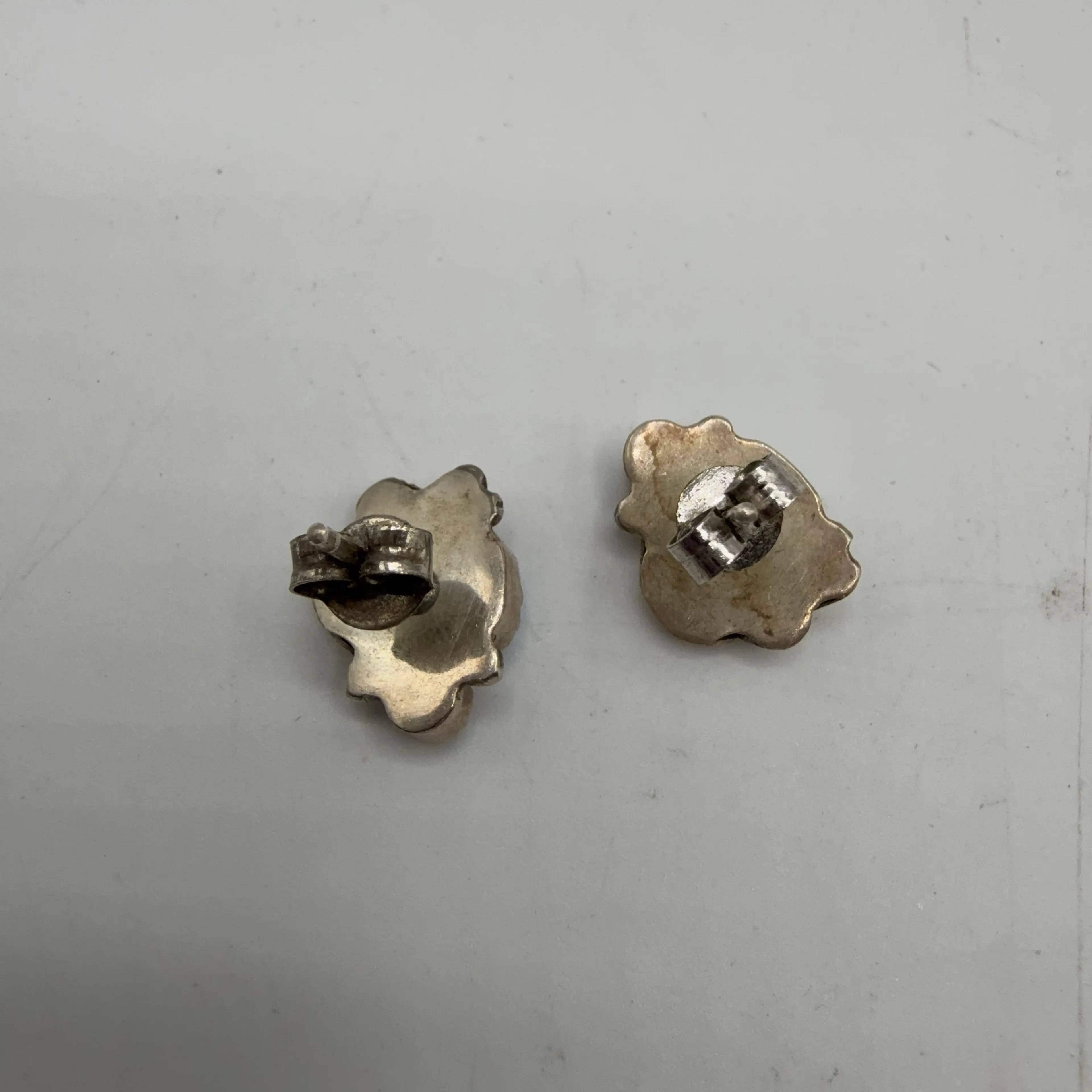 Image 2 of 2