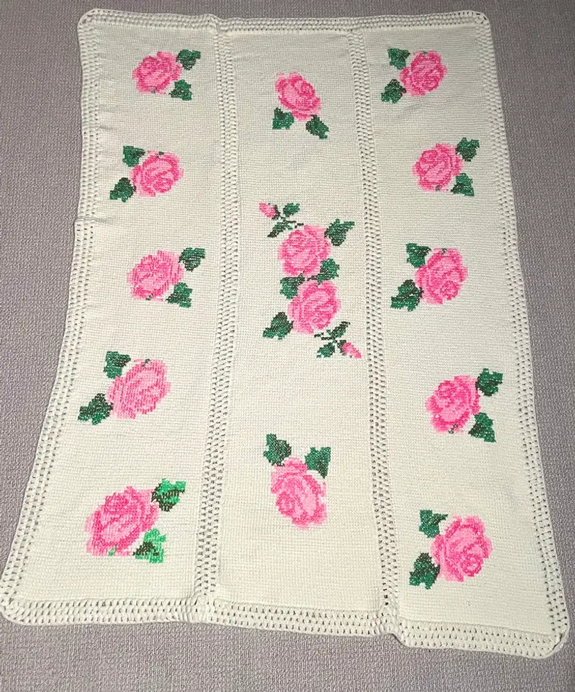 Granny Cottage Crochet Pink Roses Afghan Throw Lap Blanket Spring Cottagecore Shabby Chic