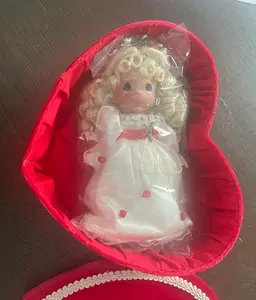Valentines Day Precious Moments Doll In Original Velvet/velour Heart Shaped Box. (almost) Vintage 2007