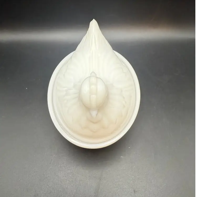 Hazel Atlas 1930s Milk Glass Hen On Nest - 3 In