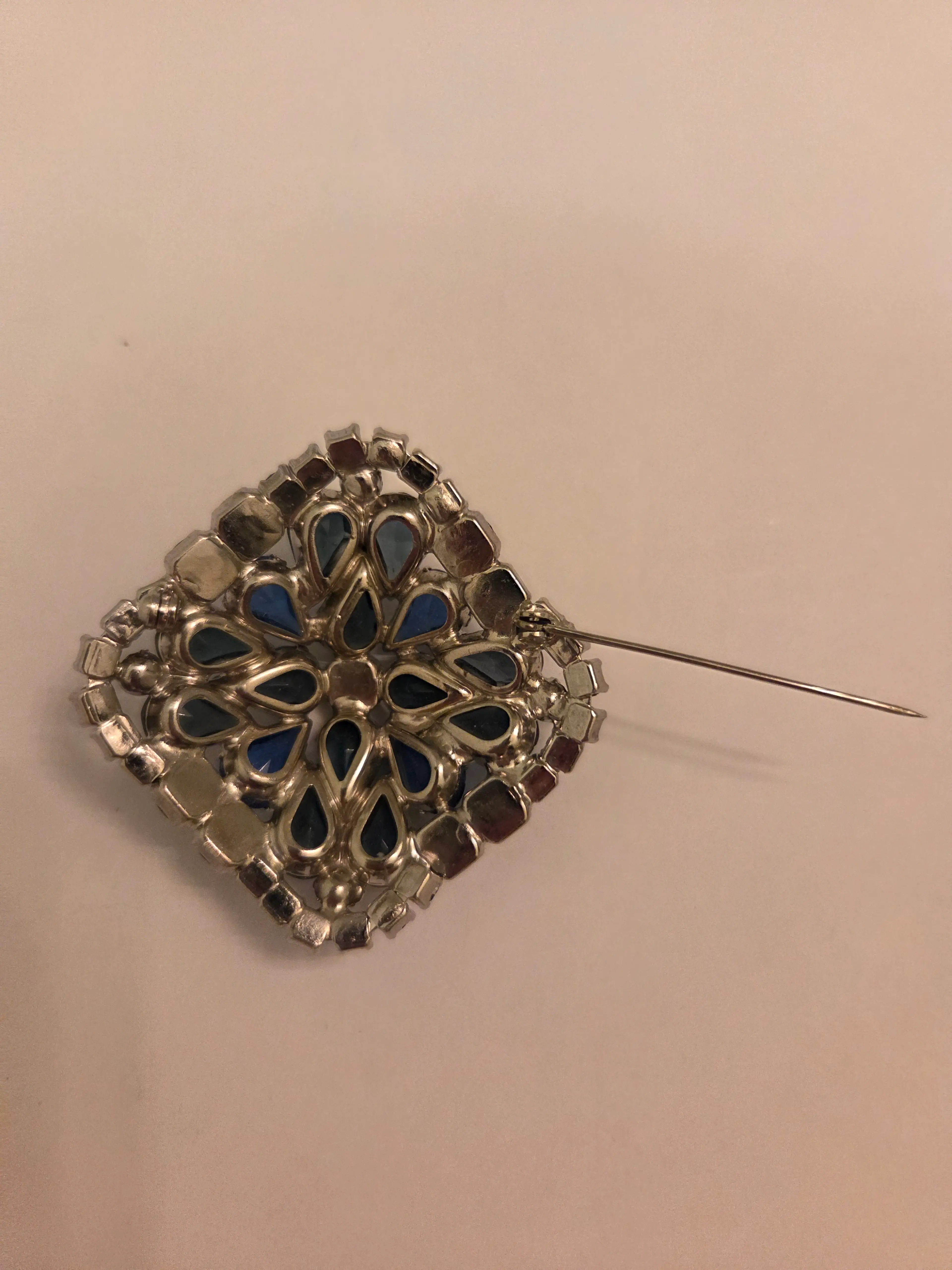 Image 4 of 6