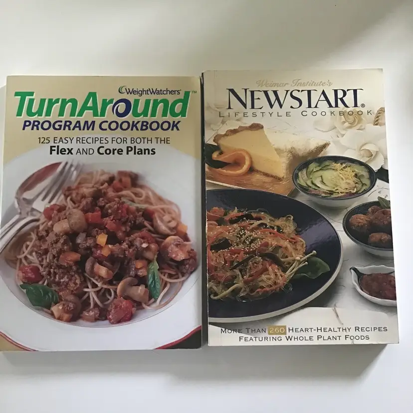 Lot Of 2 Weight Watchers Cookbooks PB