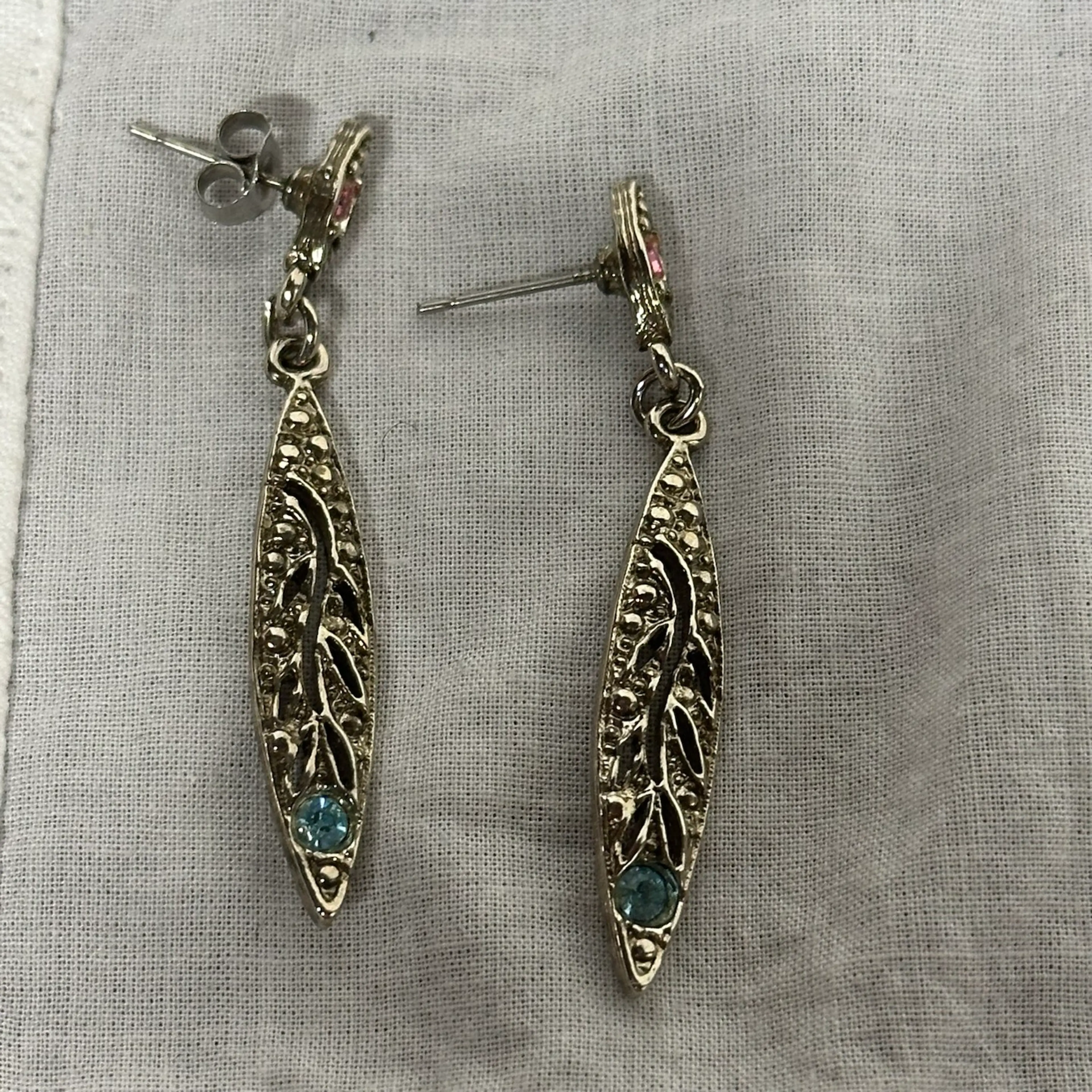 Image 2 of 7