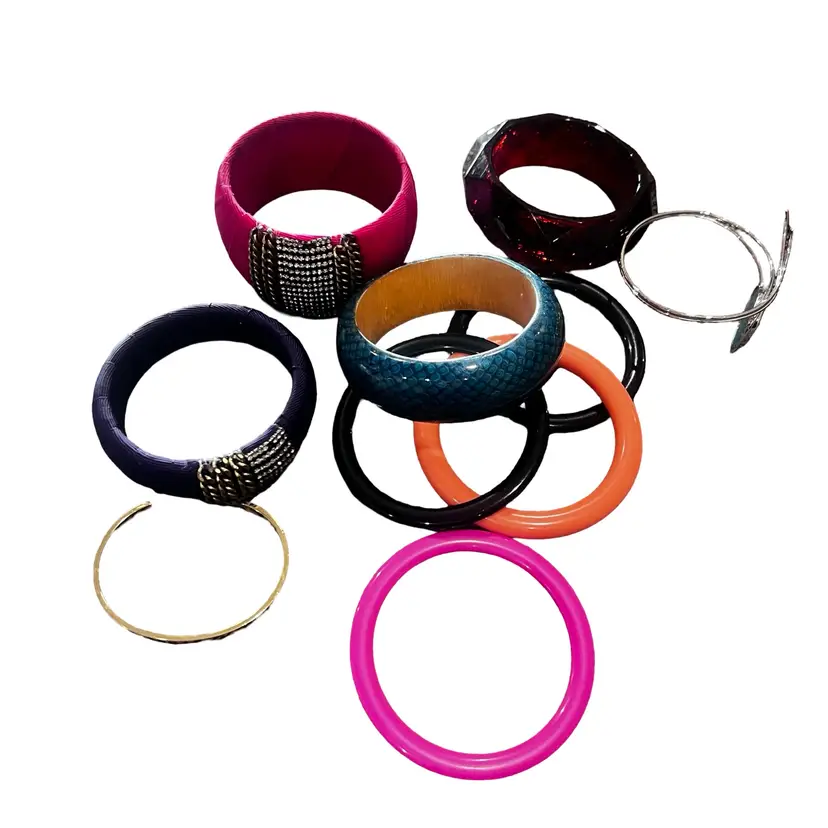 19 Vintage Lots Of Bangle Bracelets 80S