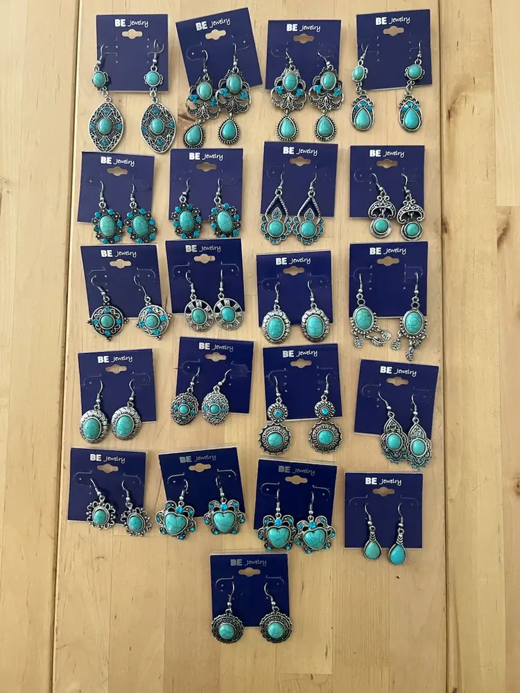 Lot Of 21 Turquoise Howlite Fashion Earrings NOS
