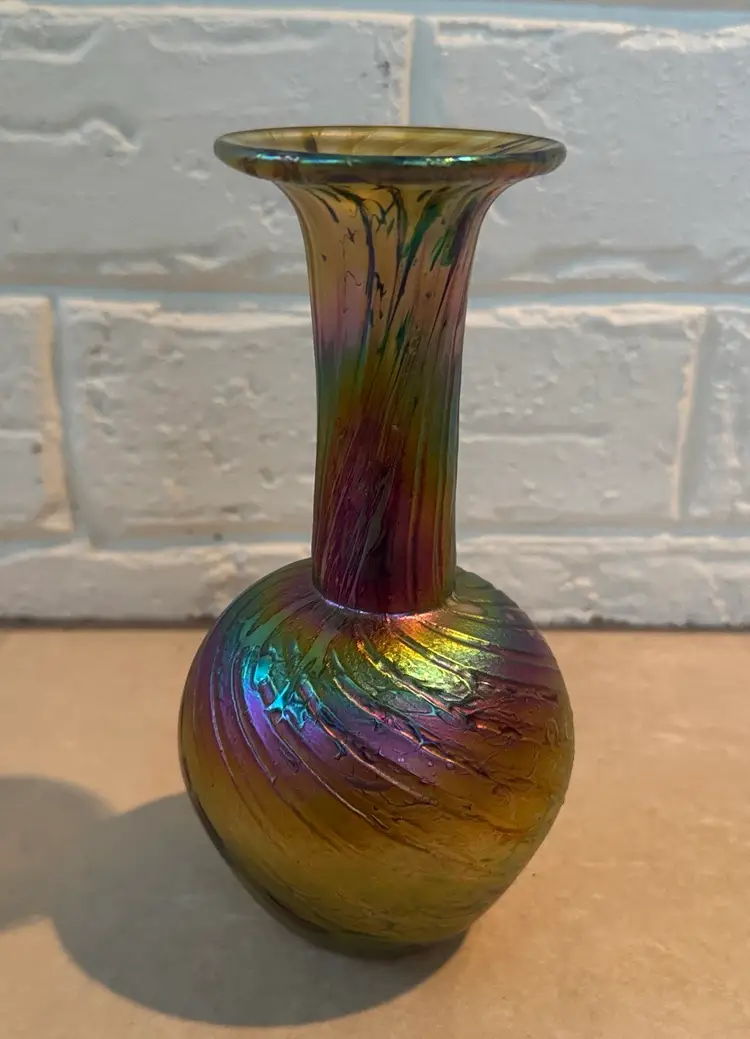 Robert Held Studio Art Glass Gold Iridescent Swirl Long Neck Vase 6.75” tall