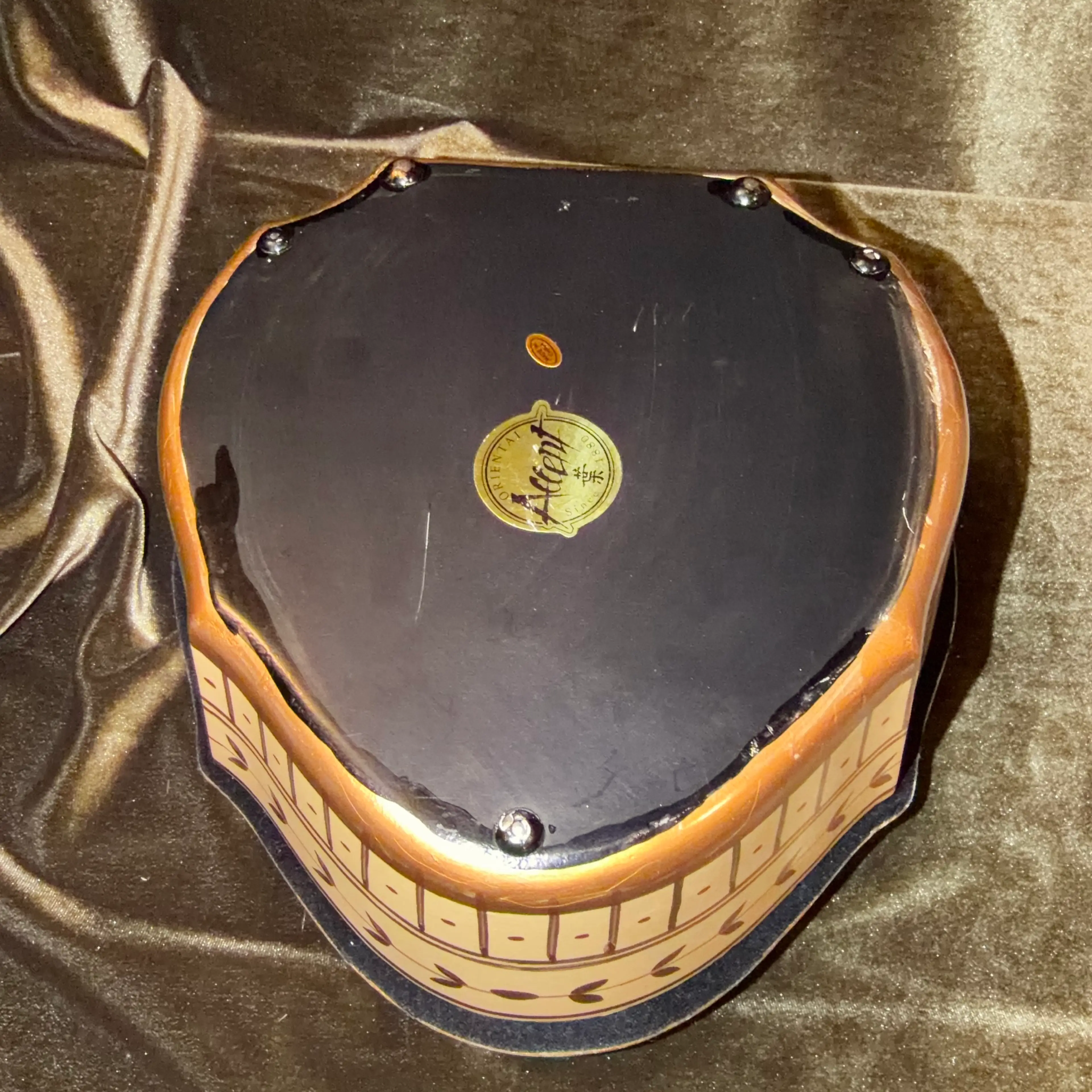 Image 4 of 8