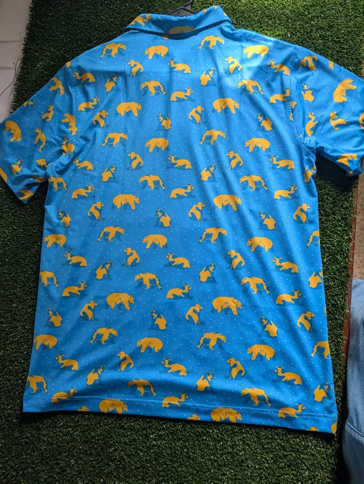 Waggle golden bear golf polo size L